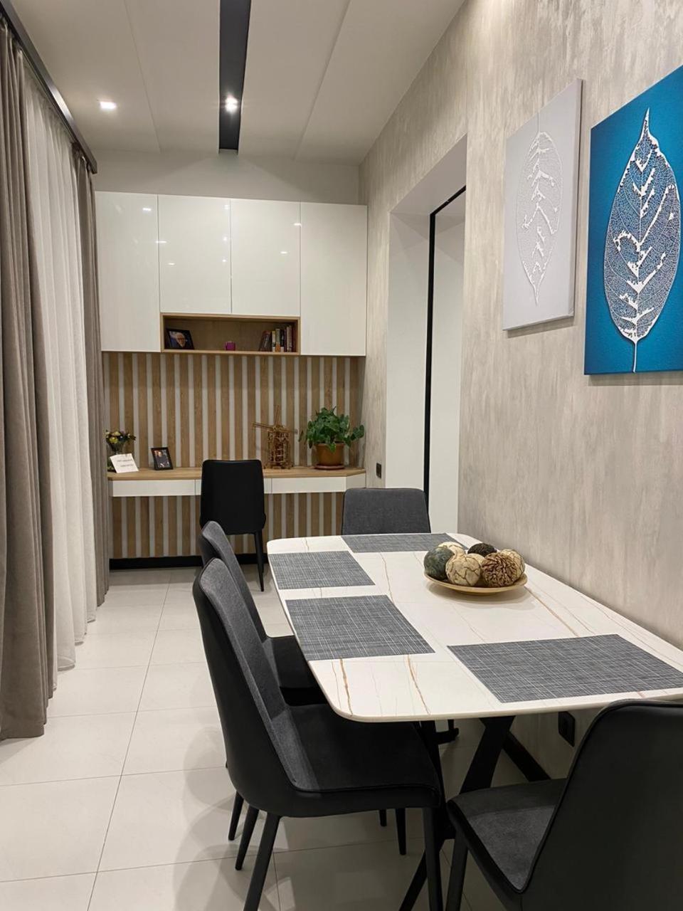 Luxury Modern Apartment In The Center Of Yerevan Exterior photo